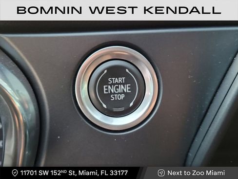 Used 2021 Chevrolet Blazer LT image 15