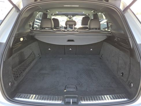 Used 2020 Mercedes-Benz GLE 350 4MATIC w/ Premium Package image 34