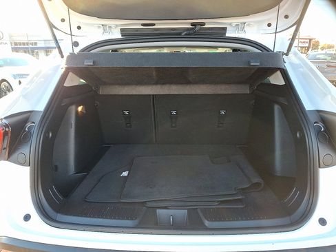 Used 2024 Chevrolet Trax LT image 28