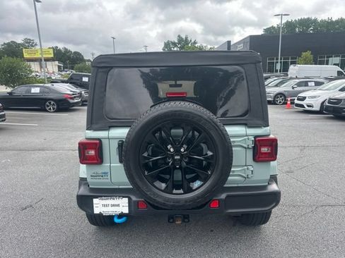 Used 2023 Jeep Wrangler Unlimited Sahara w/ Cold Weather Group AWD/4WD image 4