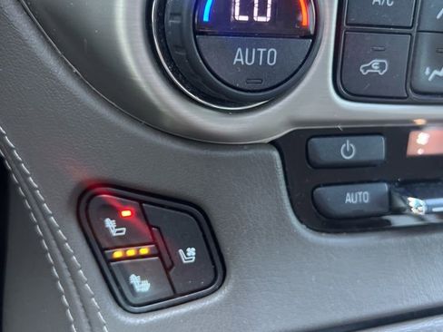 Used 2019 GMC Yukon Denali w/ Denali Ultimate Package image 14