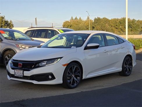 Used 2019 Honda Civic Sport image 8