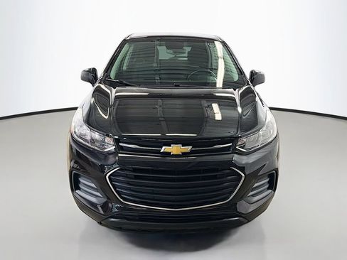 Used 2020 Chevrolet Trax LS w/ Tint and Cruise Package FWD image 2