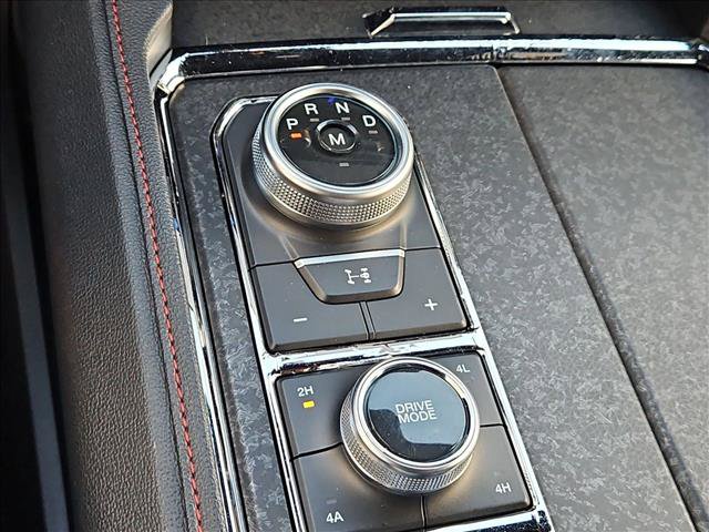 Used 2023 Ford Expedition Limited AWD/4WD image 9