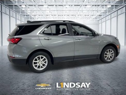 Used 2023 Chevrolet Equinox LT AWD/4WD image 2