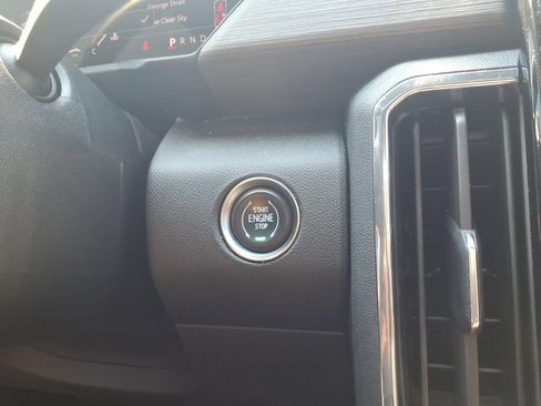 Used 2024 GMC Acadia Denali FWD image 24