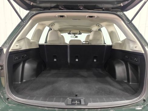 Used 2023 Subaru Forester AWD/4WD image 28