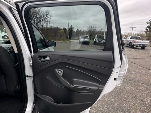 Used 2018 Ford Escape SE AWD/4WD image 16