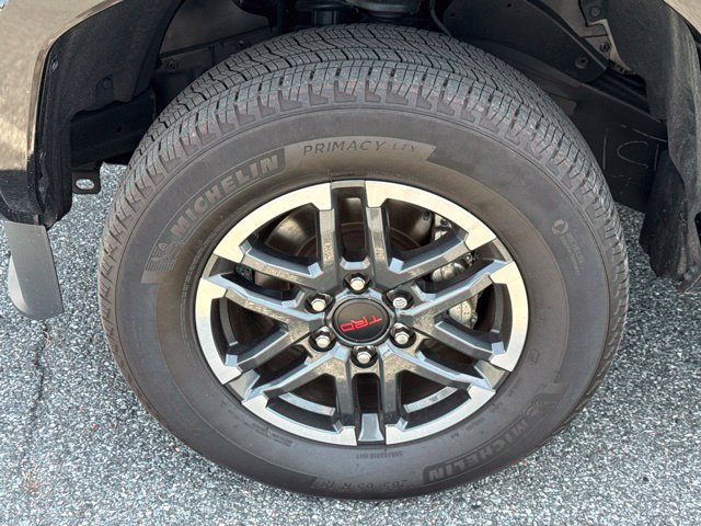 Used 2025 Toyota Tacoma TRD Sport AWD/4WD image 21