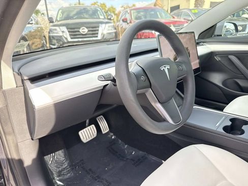 Used 2023 Tesla Model 3 Performance image 22
