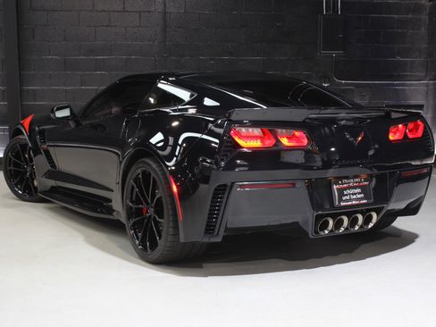 Used 2019 Chevrolet Corvette Grand Sport image 12
