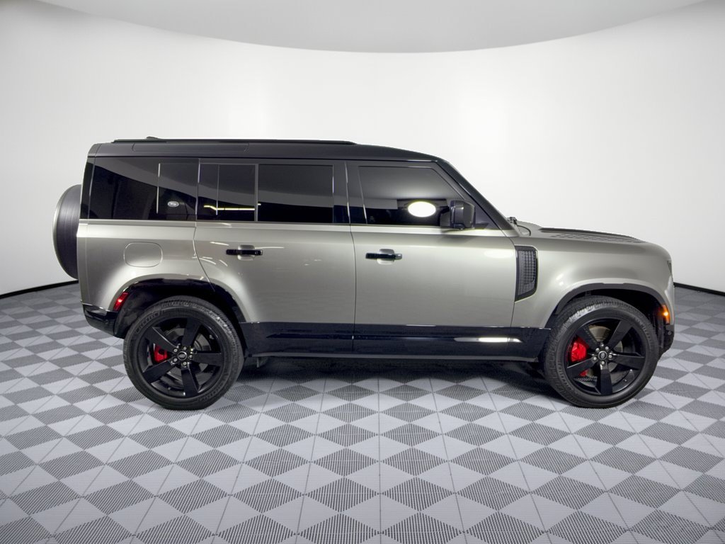Used 2022 Land Rover Defender 110 X-Dynamic HSE AWD/4WD image 8