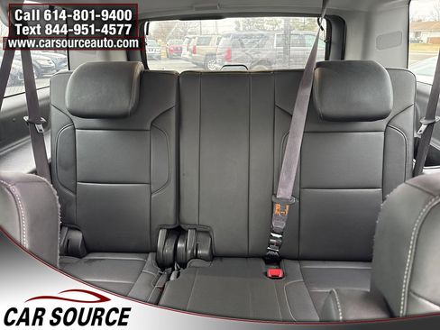 Used 2017 Chevrolet Suburban LT image 38