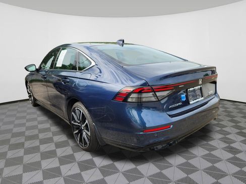 Certified 2023 Honda Accord Touring image 3