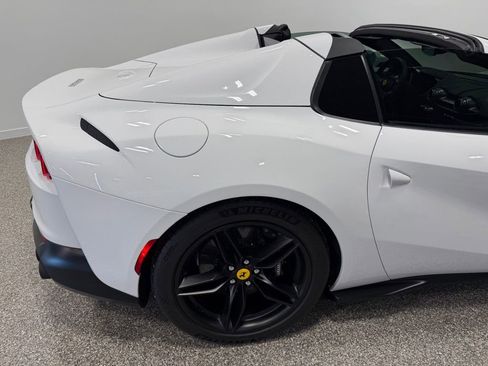Used 2023 Ferrari 812 GTS RWD image 13