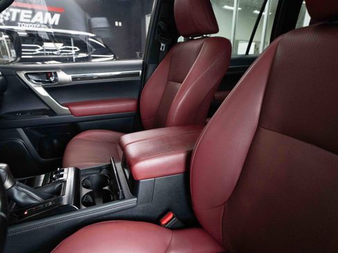 Used 2021 Lexus GX 460 Premium w/ Premium Package image 10