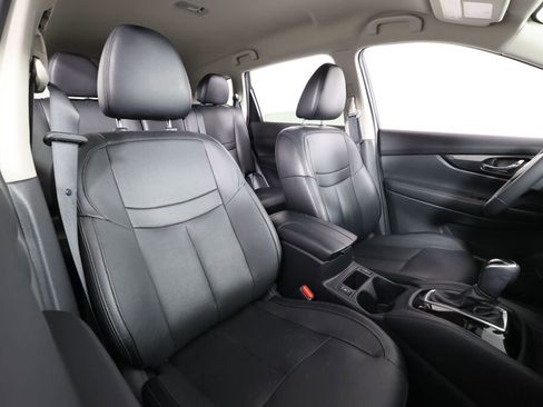 Used 2017 Nissan Rogue SL image 25