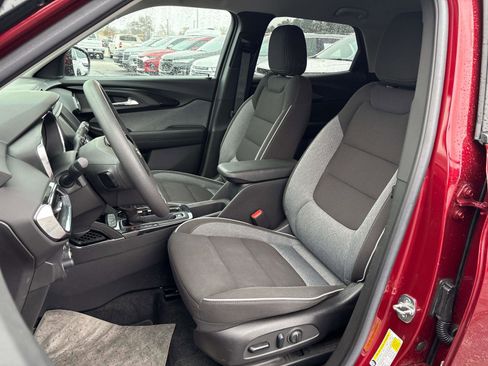 Used 2023 Chevrolet TrailBlazer LT image 12