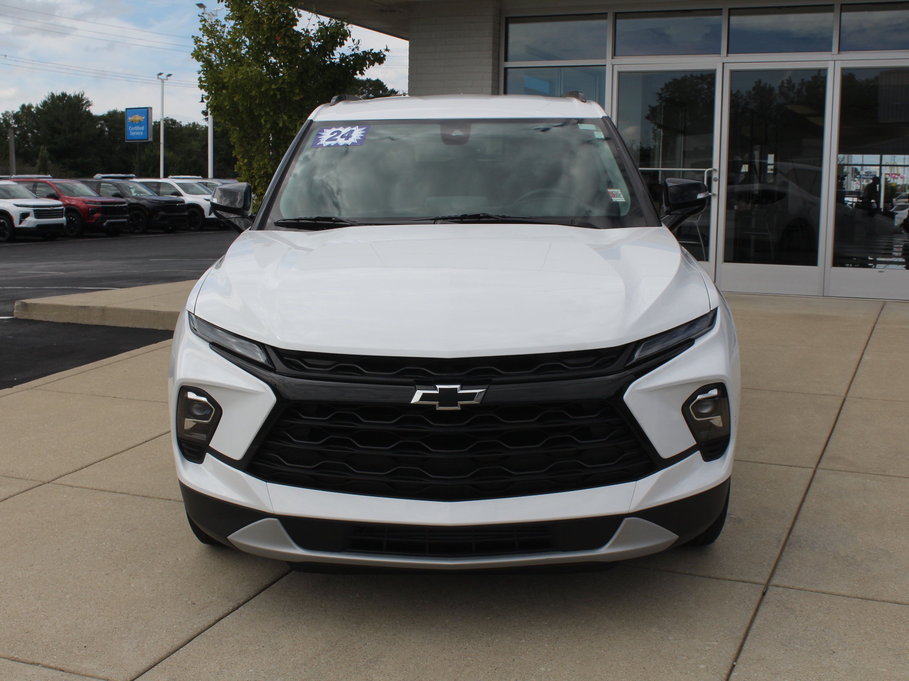 Certified 2024 Chevrolet Blazer LT w/ Midnight/Sport Edition AWD/4WD image 11