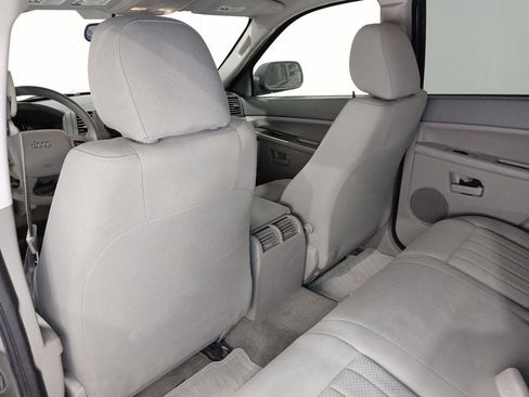 Used 2005 Jeep Grand Cherokee Laredo AWD/4WD image 15