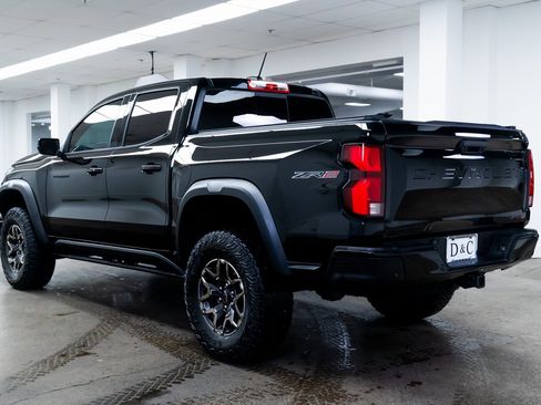 Used 2023 Chevrolet Colorado ZR2 w/ ZR2 Convenience Package III image 4