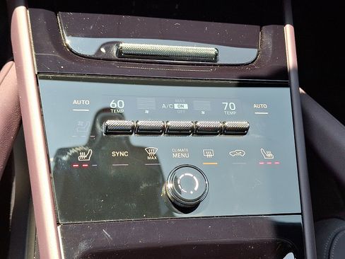 Used 2024 Porsche Cayenne S image 16