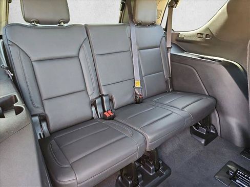 Used 2024 Chevrolet Tahoe LT w/ LT Signature Package AWD/4WD image 21