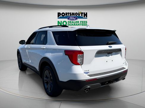 Used 2024 Ford Explorer XLT w/ Equipment Group 202A AWD/4WD image 27