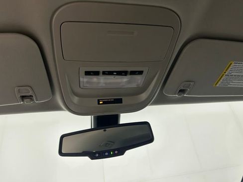 Used 2022 Chevrolet Colorado LT w/ LT Convenience Package image 25