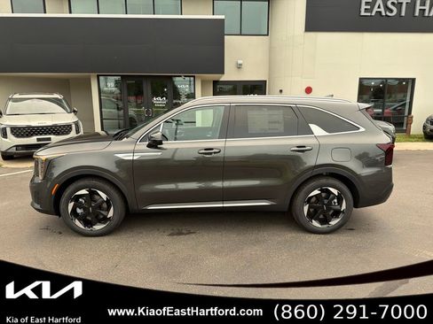 New 2026 Kia Sorento EX AWD/4WD image 2