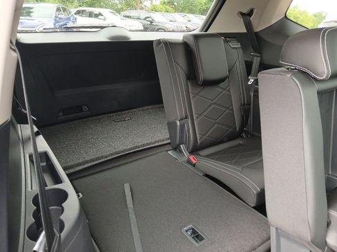 New 2026 Volkswagen Atlas SE FWD image 24