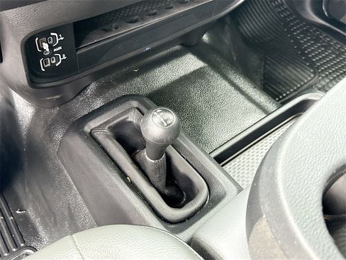 Used 2021 RAM 2500 Tradesman w/ Chrome Appearance Group image 17