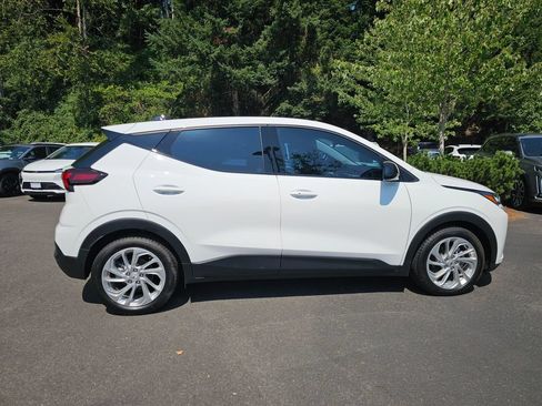 New 2027 Chevrolet Bolt LT w/ Comfort Package FWD image 8
