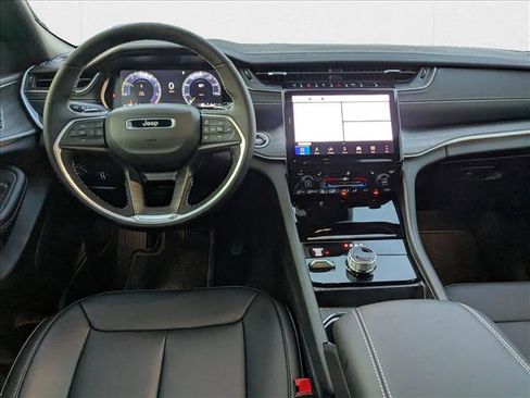 New 2025 Jeep Grand Cherokee L Limited w/ Black Appearance Package image 16