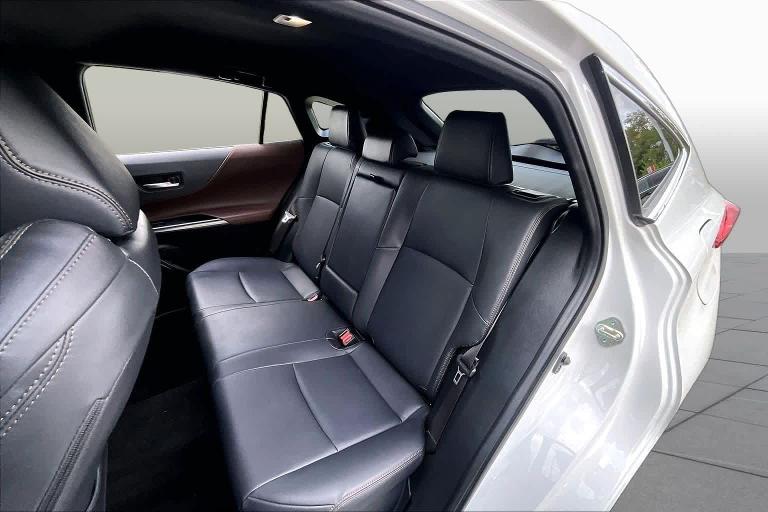 Used 2023 Toyota Venza XLE AWD/4WD image 19