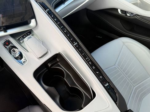 Used 2024 Chevrolet Corvette E-Ray image 25