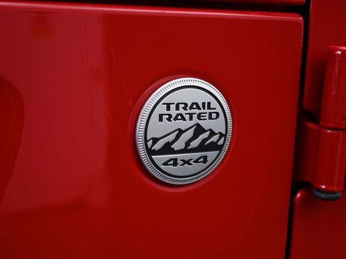 Used 2019 Jeep Wrangler Sport AWD/4WD image 33