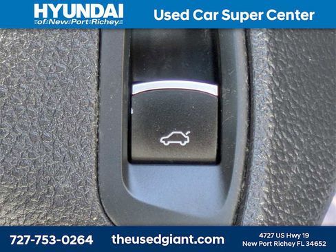 Used 2016 Volkswagen Passat 1.8T SE image 29