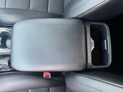 Used 2017 Toyota Tacoma TRD Sport image 28