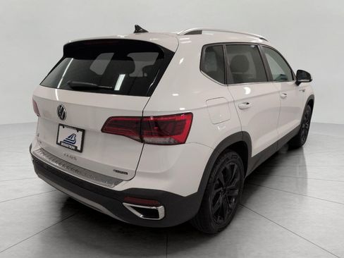 Used 2022 Volkswagen Taos SE AWD/4WD image 21