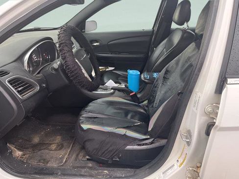 Used 2014 Chrysler 200 Limited image 8