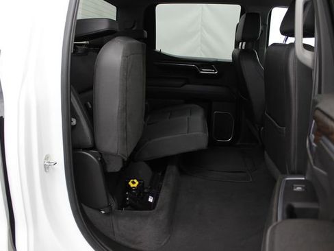 Used 2024 GMC Sierra 1500 SLT AWD/4WD image 25