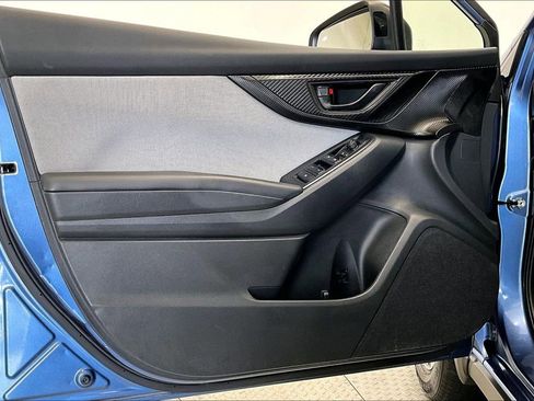 Used 2019 Subaru Crosstrek 2.0i Premium w/ Moonroof Package AWD/4WD image 18