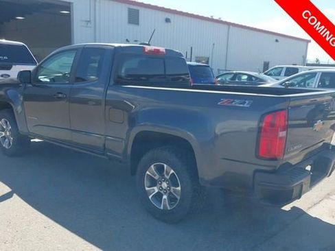 Used 2016 Chevrolet Colorado Z71 AWD/4WD image 3
