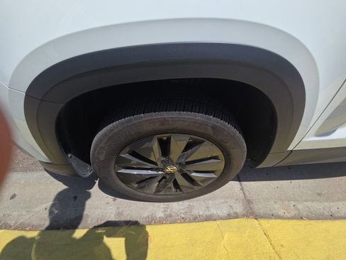 Used 2023 Volkswagen Taos S image 9