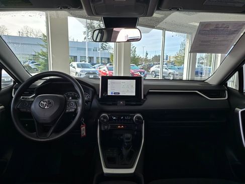 Used 2025 Toyota RAV4 LE image 25