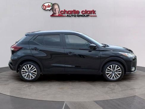 Certified 2024 Nissan Kicks SV image 6