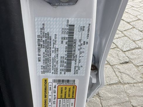 Used 2020 Ford Fusion SE FWD image 23