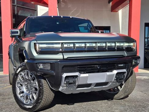 Used 2024 GMC Hummer EV 3X image 10