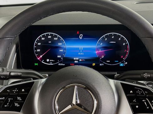 Used 2026 Mercedes-Benz GLB 250 image 19